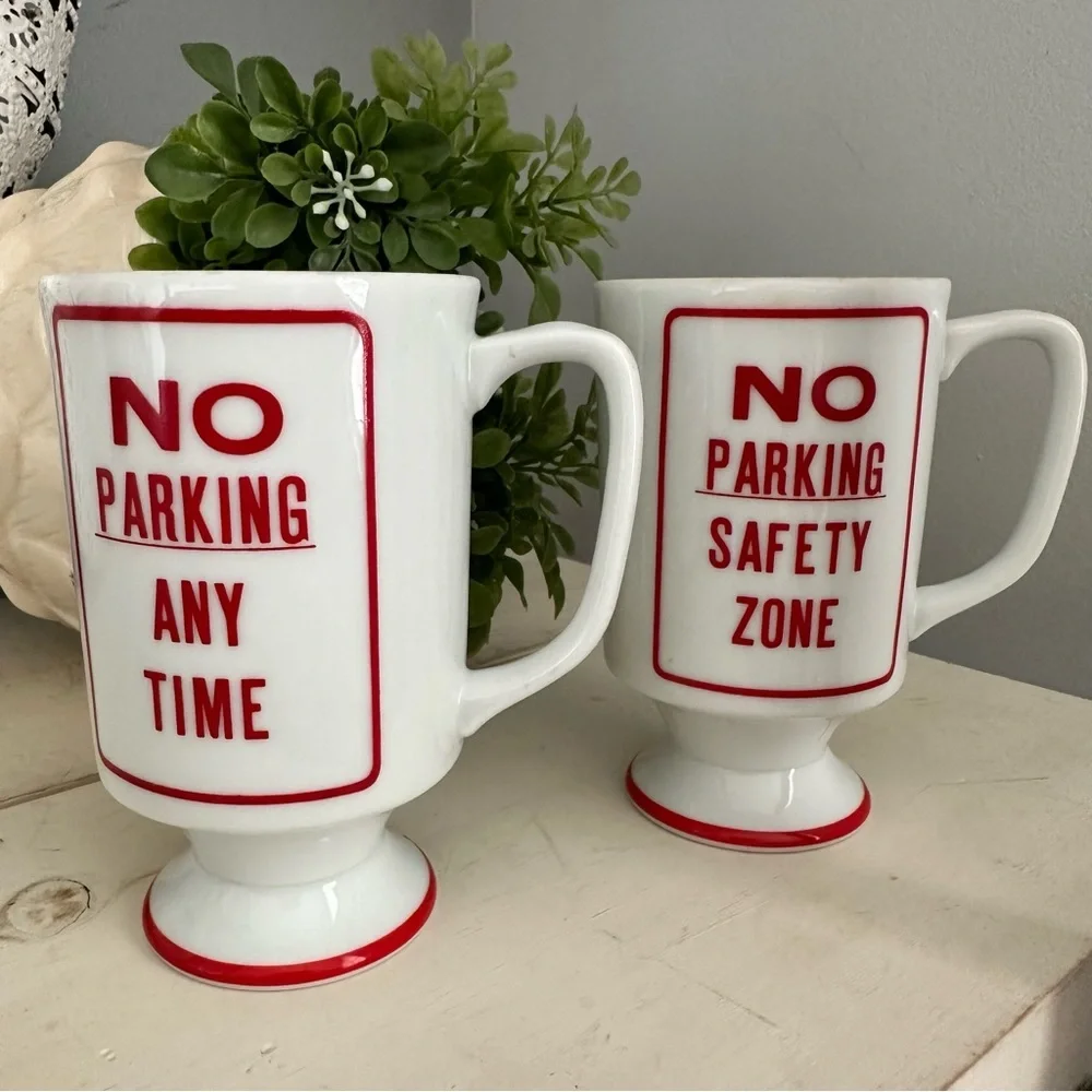 Vintage Royal Arnart 5th Avenue Pedestal Coffee Cups Mugs Ceramic Car Humor MCM